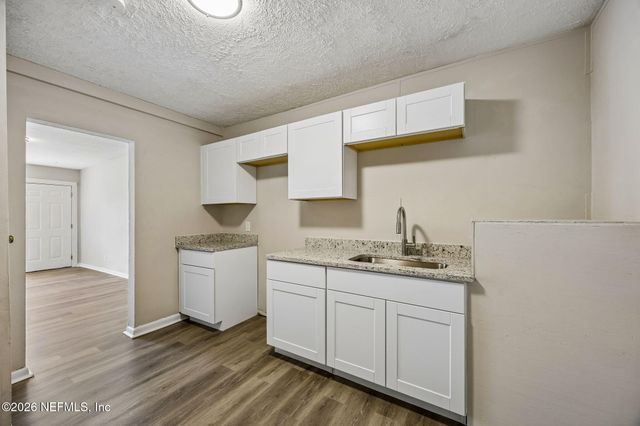 1627 E 9TH Street 1629, Jacksonville, FL 32206