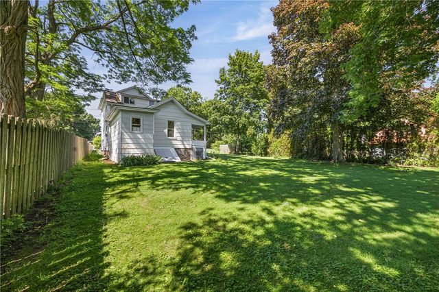 578 Ridge Road, Ontario, NY 14519