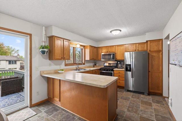 14620 Hayes Road, Apple Valley, MN 55124