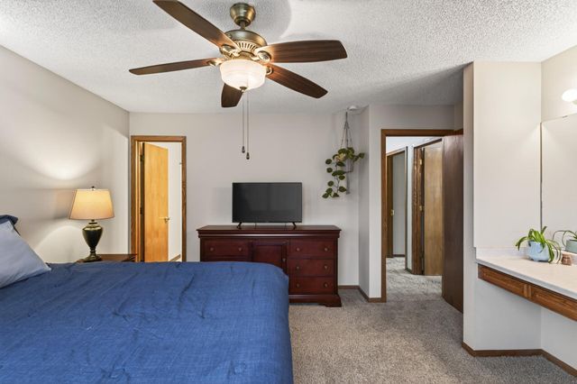 14620 Hayes Road, Apple Valley, MN 55124