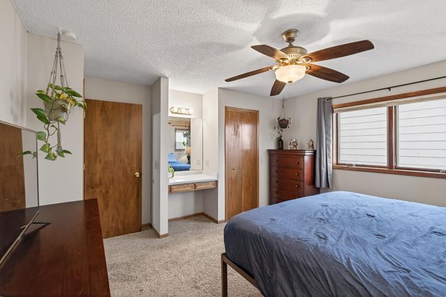 14620 Hayes Road, Apple Valley, MN 55124