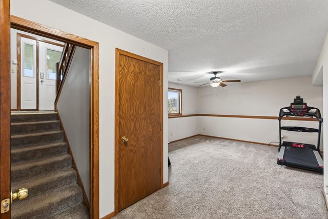 14620 Hayes Road, Apple Valley, MN 55124