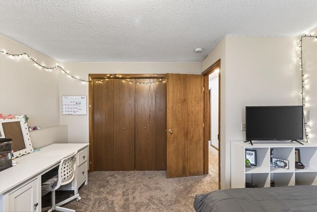 14620 Hayes Road, Apple Valley, MN 55124