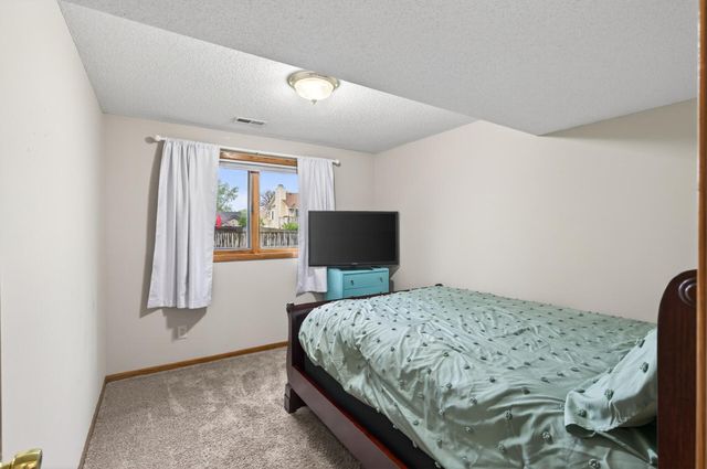 14620 Hayes Road, Apple Valley, MN 55124