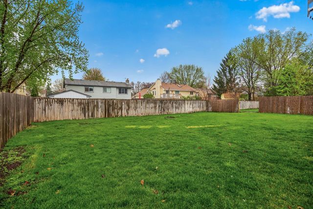 14620 Hayes Road, Apple Valley, MN 55124
