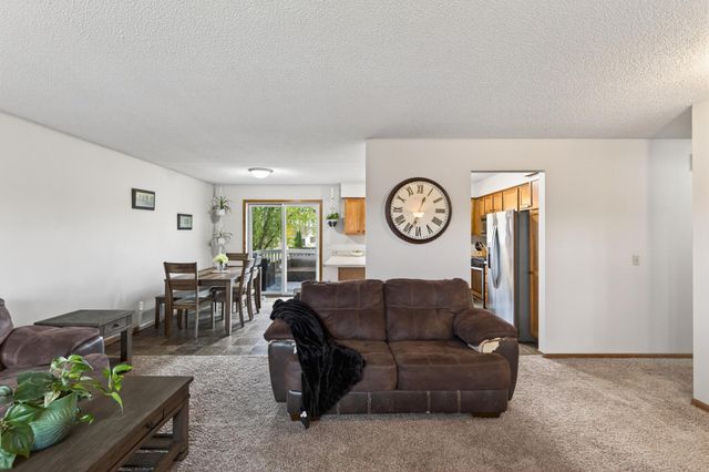 14620 Hayes Road, Apple Valley, MN 55124