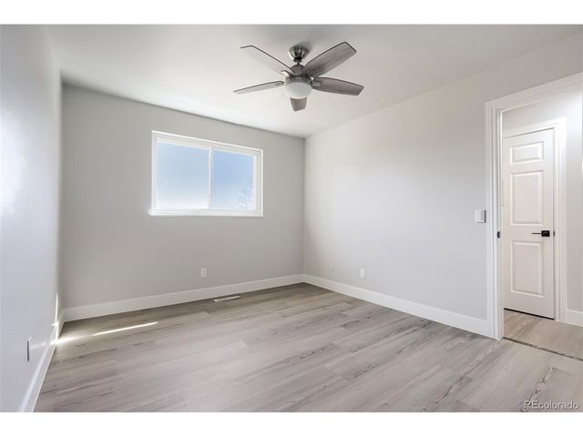3800 S Quintero Cir, Aurora, CO 80013