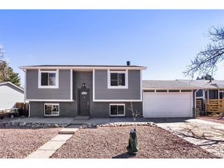 3800 S Quintero Cir, Aurora, CO 80013