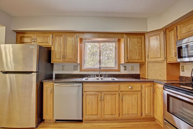 267 Hanska Court, Shoreview, MN 55126