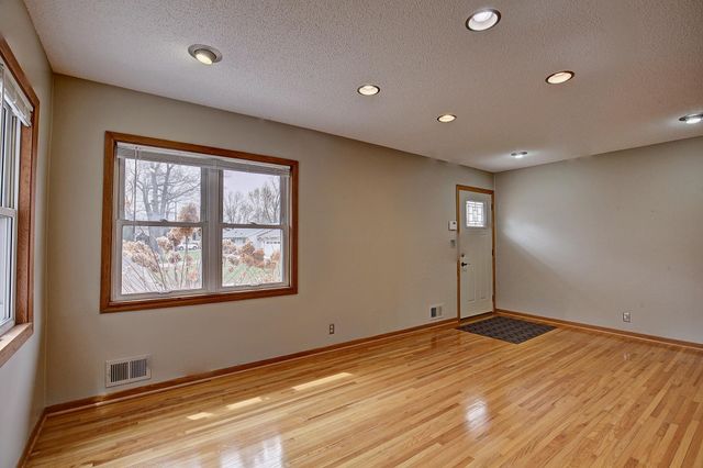 267 Hanska Court, Shoreview, MN 55126