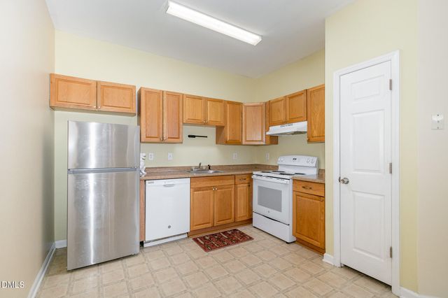 1311 Canyon Rock Court U105, Raleigh, NC 27610
