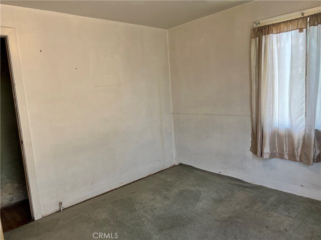 11743 Slater, Los Angeles, CA 90059