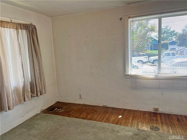 11743 Slater, Los Angeles, CA 90059