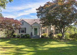 2911 Brentwood Road NW, Canton, OH 44708