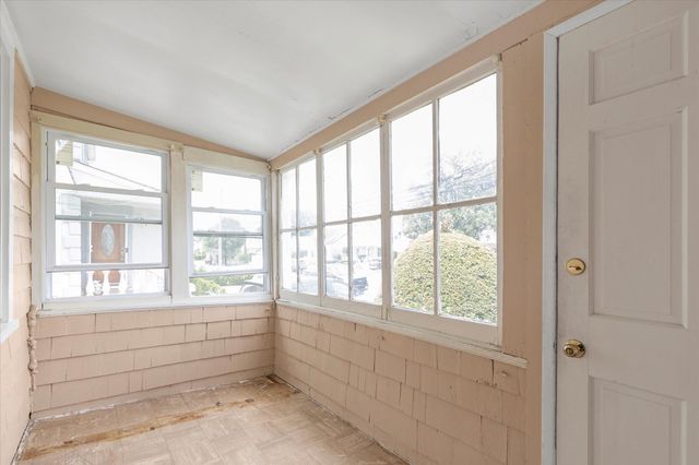 42 Gold Street, Valley Stream, NY 11580