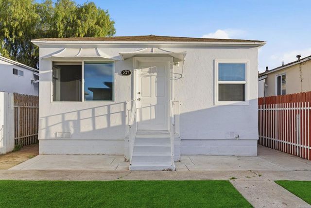 237 39 54th Street, San Diego, CA 92114
