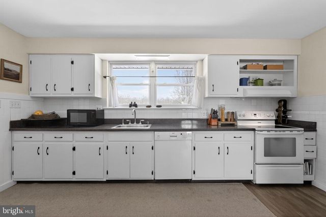 110 LANDING ST, Southampton, NJ 08088