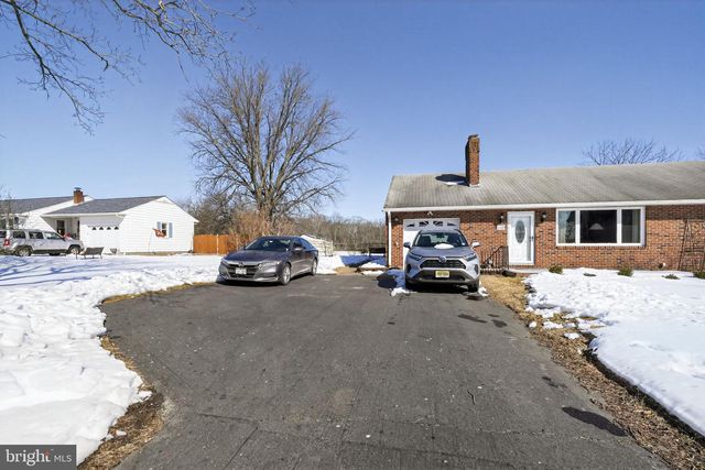 110 LANDING ST, Southampton, NJ 08088