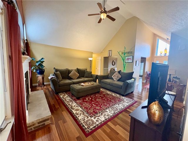 15 Shingle Mill Road, Irondequoit, NY 14609