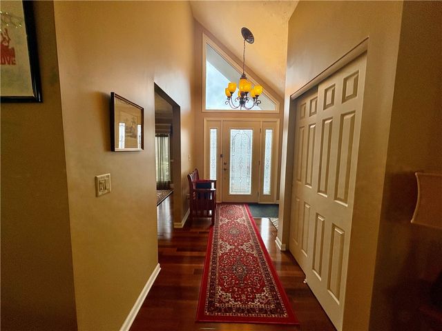 15 Shingle Mill Road, Irondequoit, NY 14609