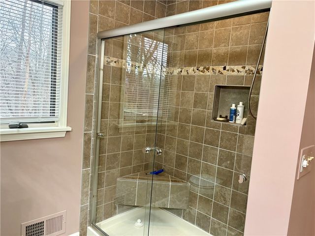 15 Shingle Mill Road, Irondequoit, NY 14609