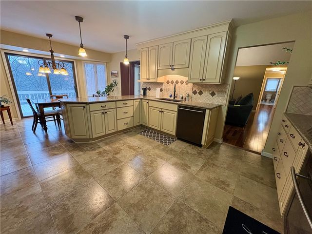 15 Shingle Mill Road, Irondequoit, NY 14609