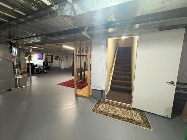 15 Shingle Mill Road, Irondequoit, NY 14609