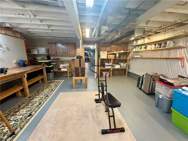 15 Shingle Mill Road, Irondequoit, NY 14609