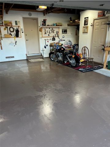 15 Shingle Mill Road, Irondequoit, NY 14609