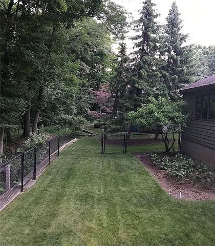 15 Shingle Mill Road, Irondequoit, NY 14609