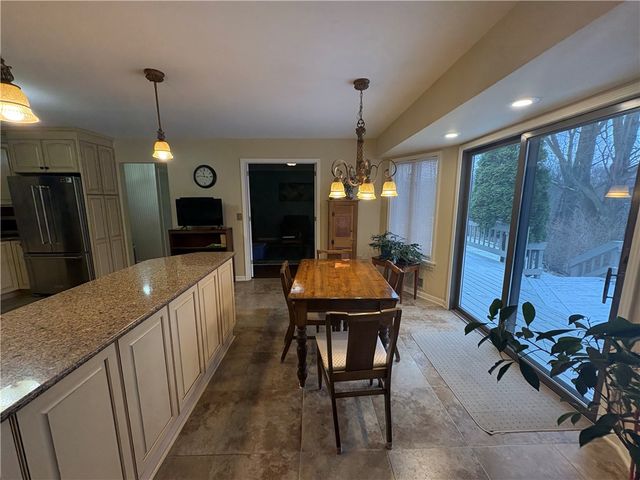 15 Shingle Mill Road, Irondequoit, NY 14609