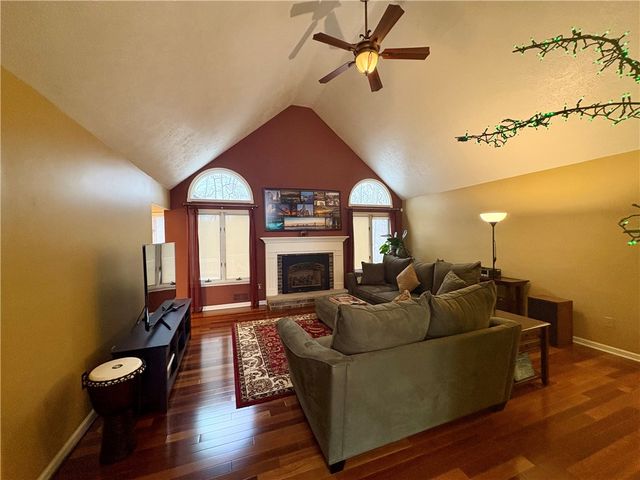 15 Shingle Mill Road, Irondequoit, NY 14609