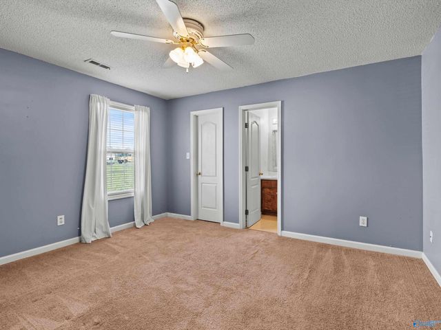 123 Castleridge Drive, New Market, AL 35761