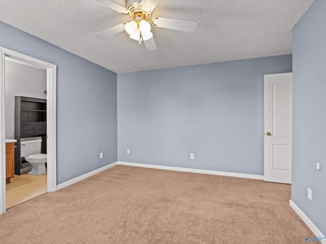 123 Castleridge Drive, New Market, AL 35761