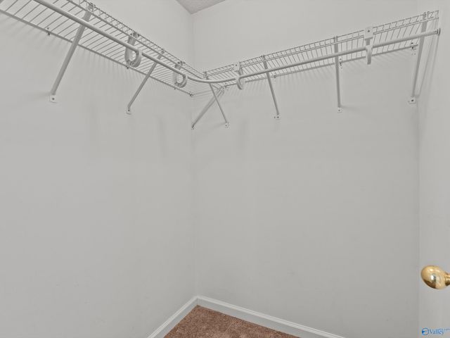 123 Castleridge Drive, New Market, AL 35761