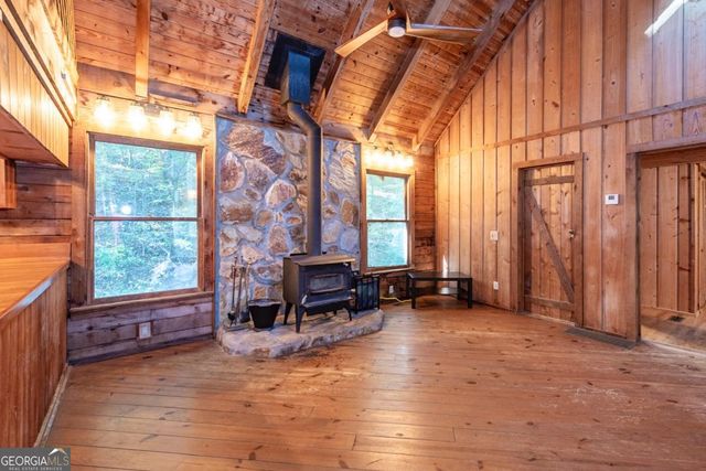 168 Burnt Mountain Cove Road, Jasper, GA 30143