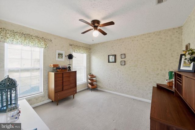222 W HOPE CT, Bear, DE 19701