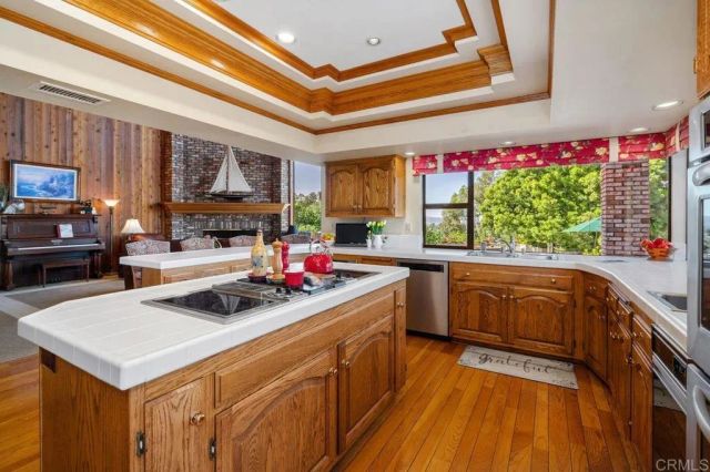 1605 Vista Del Valle, El Cajon, CA 92019