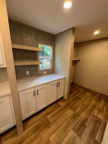 149 Parkshores circle, Hot Springs, AR 71901