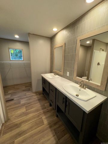 149 Parkshores circle, Hot Springs, AR 71901