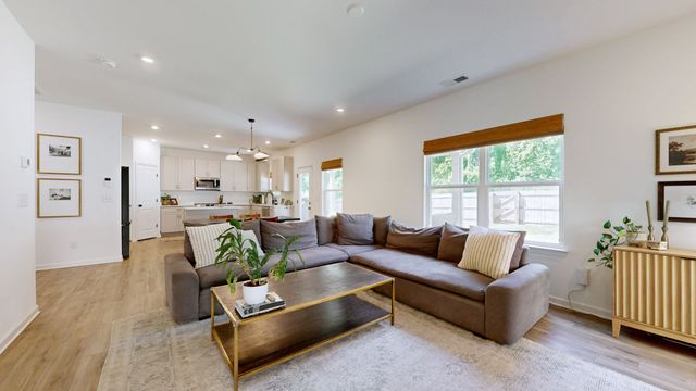 224 Lightwood Dr, Antioch, TN 37013