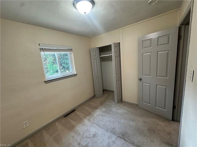 523 Briar Hill RD, Norfolk, VA 23502