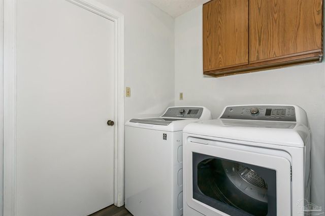 4720 Kitty Hawk Cir, Gulf Breeze, FL 32563