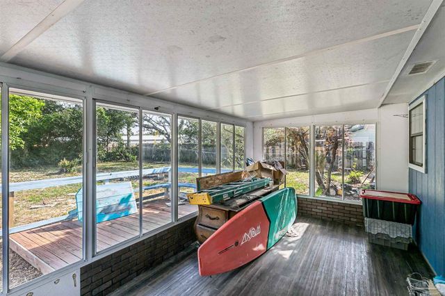 4720 Kitty Hawk Cir, Gulf Breeze, FL 32563