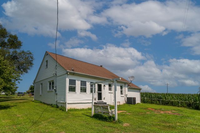 1685 Bumpus Mill Rd, Oak Grove, KY 42262