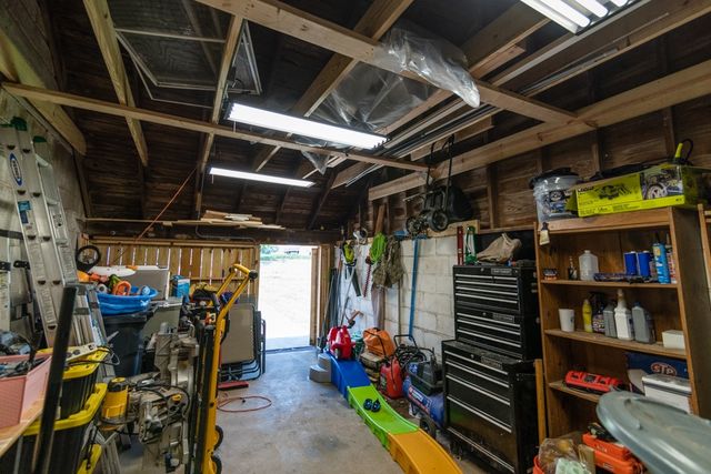 1685 Bumpus Mill Rd, Oak Grove, KY 42262