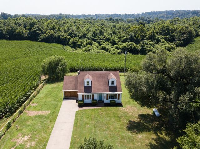 1685 Bumpus Mill Rd, Oak Grove, KY 42262