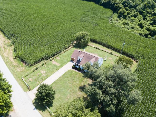 1685 Bumpus Mill Rd, Oak Grove, KY 42262
