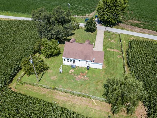 1685 Bumpus Mill Rd, Oak Grove, KY 42262