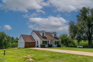 1685 Bumpus Mill Rd, Oak Grove, KY 42262